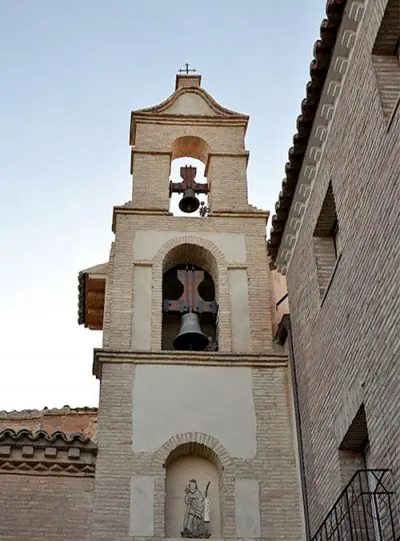 Torre campanario de la iglesia de la Visitación de Maleján